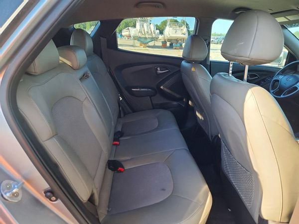 2015 HYUNDAI TUCSON