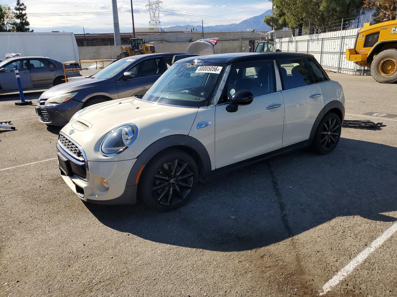 2019 MINI COOPER