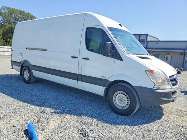 2012 MERCEDES-BENZ SPRINTER High Roof — Passenger 3/4