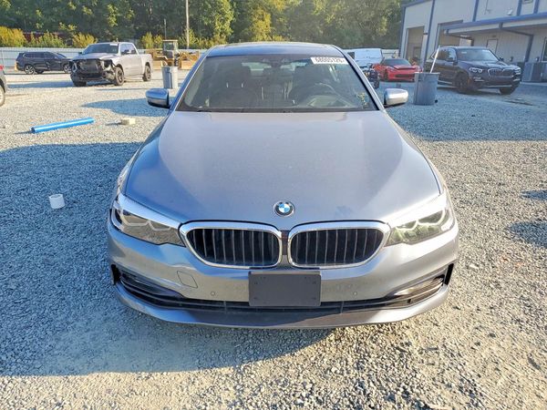 2018 BMW 530E