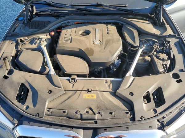 2018 BMW 530E