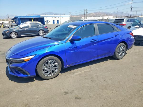 2025 HYUNDAI ELANTRA — DSFA — Front 3/4