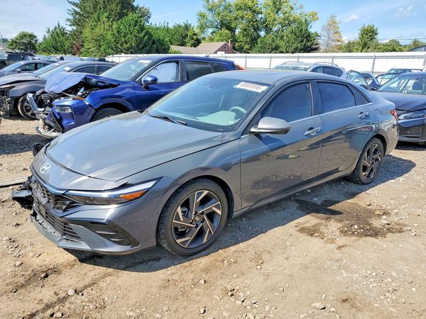 2024 HYUNDAI ELANTRA