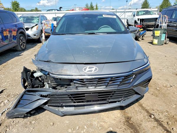 2024 HYUNDAI ELANTRA