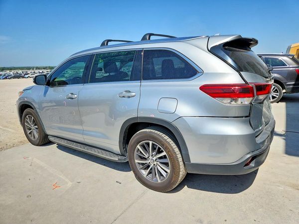 2018 TOYOTA HIGHLANDER