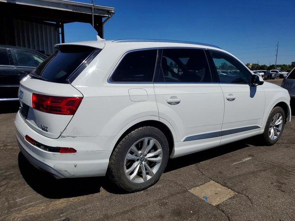 2017 AUDI Q7