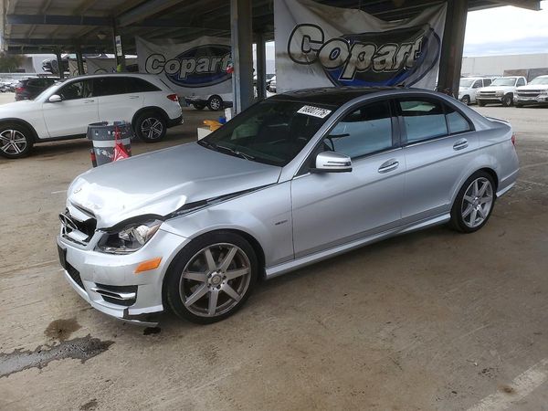 2012 MERCEDES-BENZ C