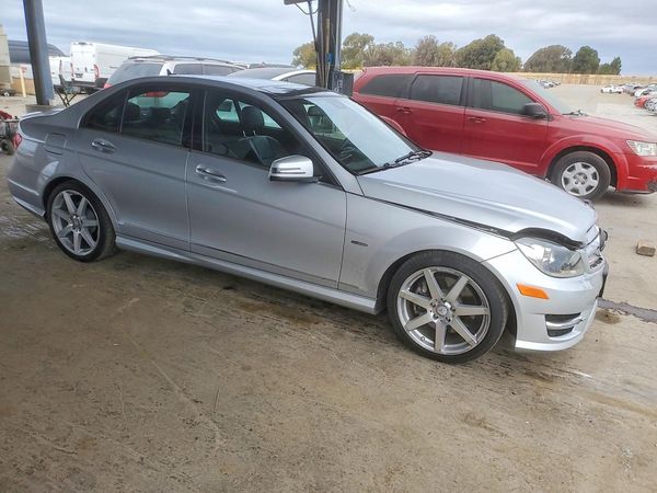 2012 MERCEDES-BENZ C