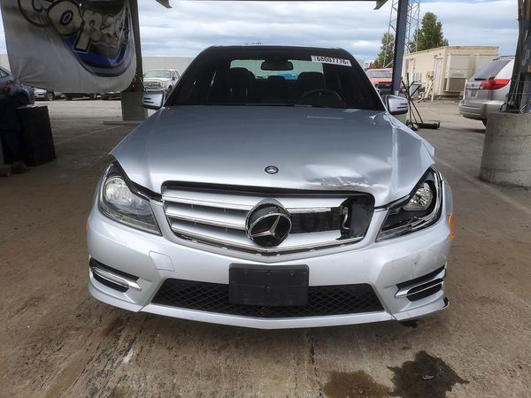 2012 MERCEDES-BENZ C