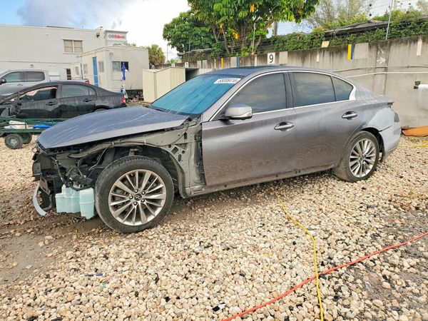 2021 INFINITI Q50