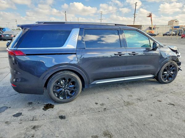 2024 KIA CARNIVAL