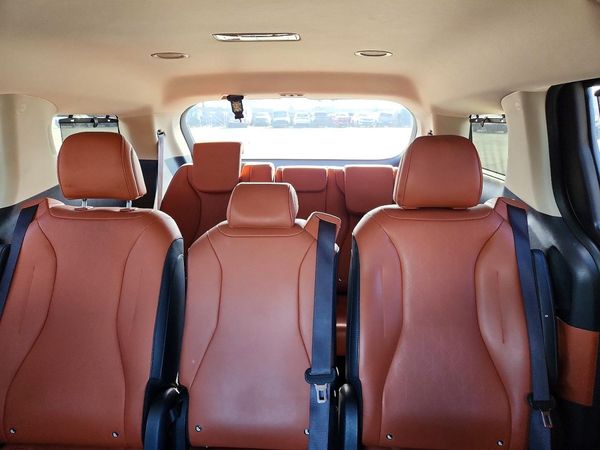 2024 KIA CARNIVAL