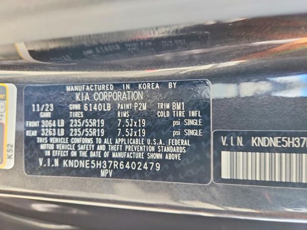 2024 KIA CARNIVAL