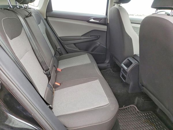 2023 VOLKSWAGEN TAOS