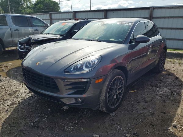 2018 PORSCHE MACAN