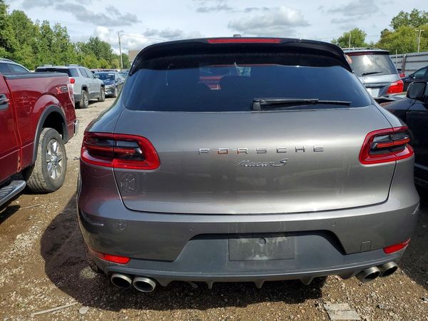 2018 PORSCHE MACAN Macan S