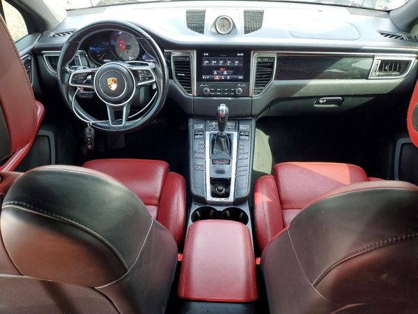 2018 PORSCHE MACAN Macan S