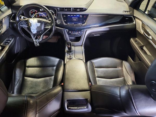 2020 CADILLAC XT6