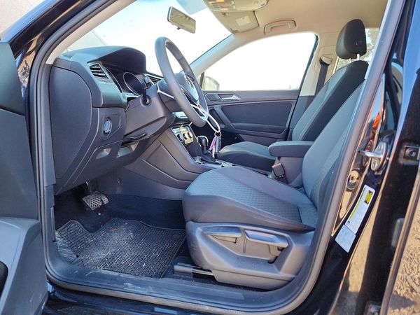 2018 VOLKSWAGEN TIGUAN — DENT