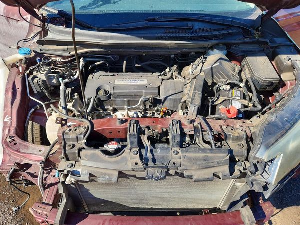 2015 HONDA CRV EX-L — Engine bay