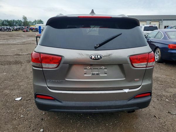 2017 KIA SORENTO L, LX