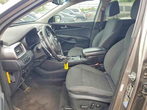 2017 KIA SORENTO L, LX