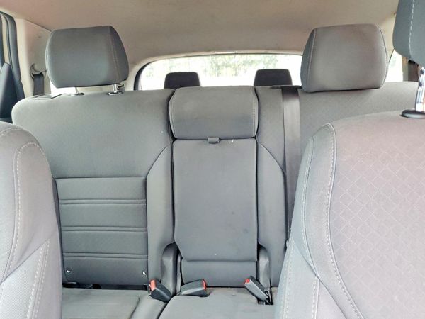 2017 KIA SORENTO L, LX