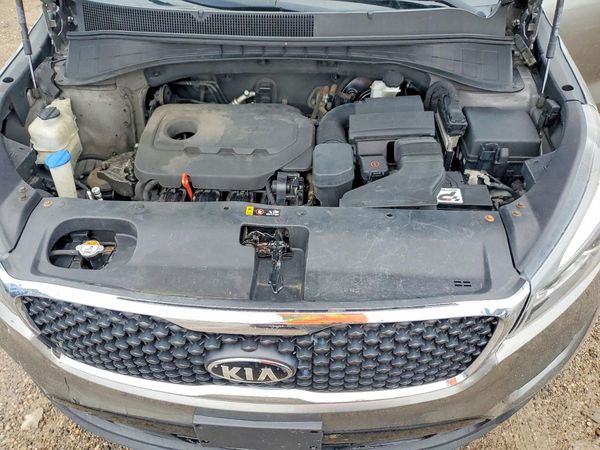 2017 KIA SORENTO L, LX