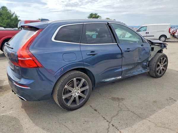 2018 VOLVO XC60 Inscription