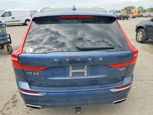 2018 VOLVO XC60 Inscription