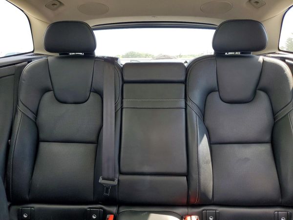 2018 VOLVO XC60 Inscription