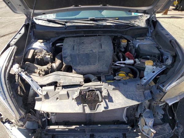 2021 SUBARU FORESTER — Engine bay