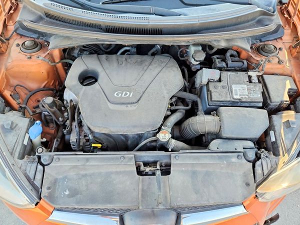 2015 HYUNDAI VELOSTER — Engine bay