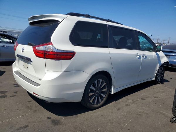 2019 TOYOTA SIENNA