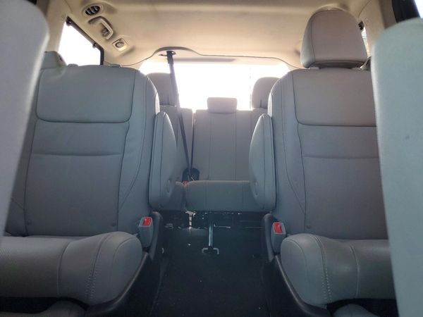 2019 TOYOTA SIENNA