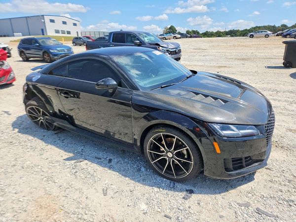 2017 AUDI TT quattro