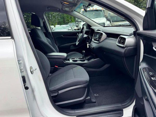 2017 KIA SORENTO