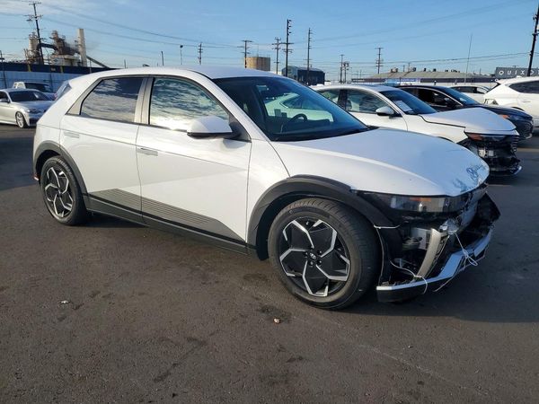 2024 HYUNDAI IONIQ SE — Passenger 3/4