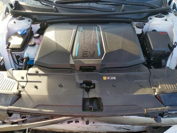 2024 HYUNDAI IONIQ SE — Engine bay