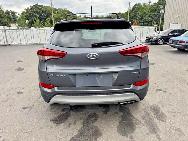 2017 HYUNDAI TUCSON
