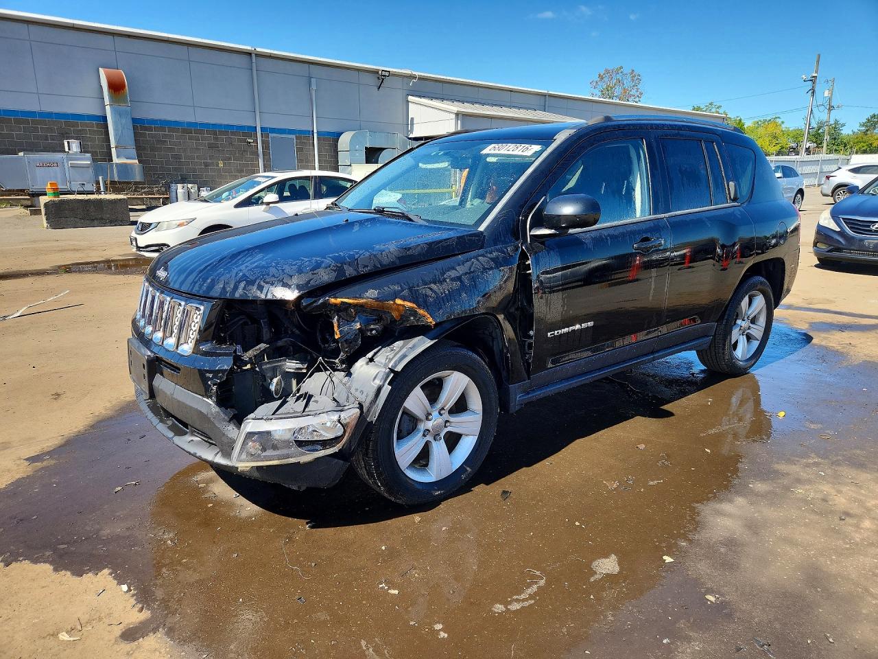 2015 JEEP COMPASS Latitude — Front 3/4