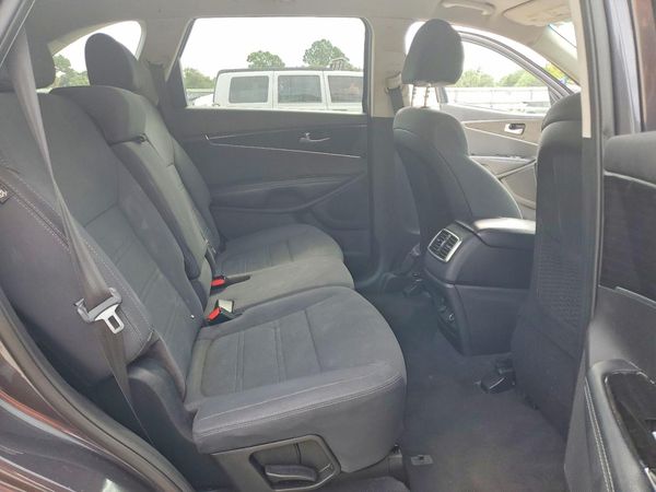 2019 KIA SORENTO