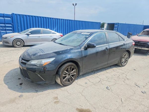 2016 TOYOTA CAMRY
