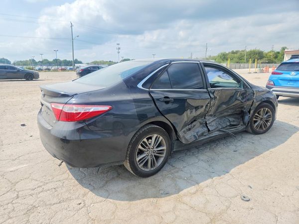 2016 TOYOTA CAMRY