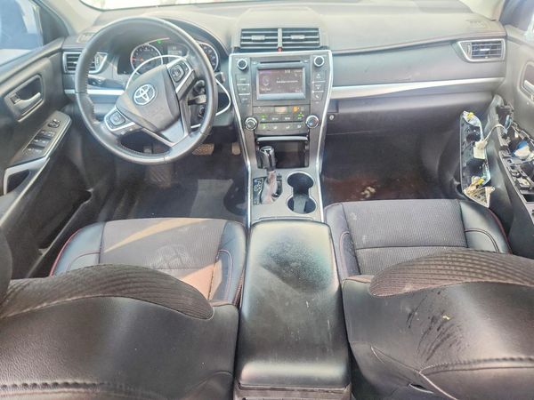 2016 TOYOTA CAMRY