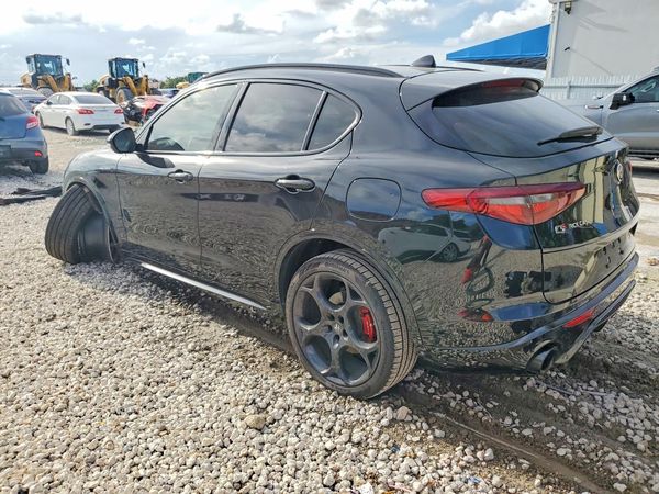 2022 ALFA ROMEO STELVIO