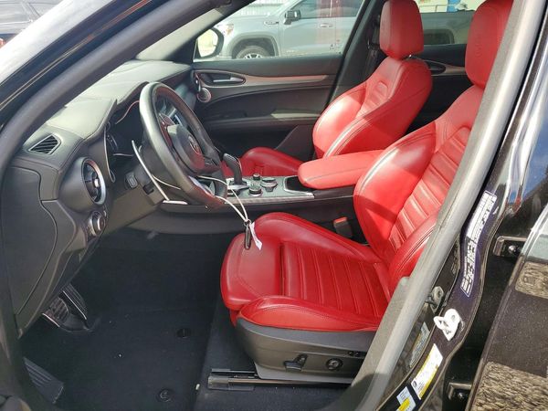2022 ALFA ROMEO STELVIO