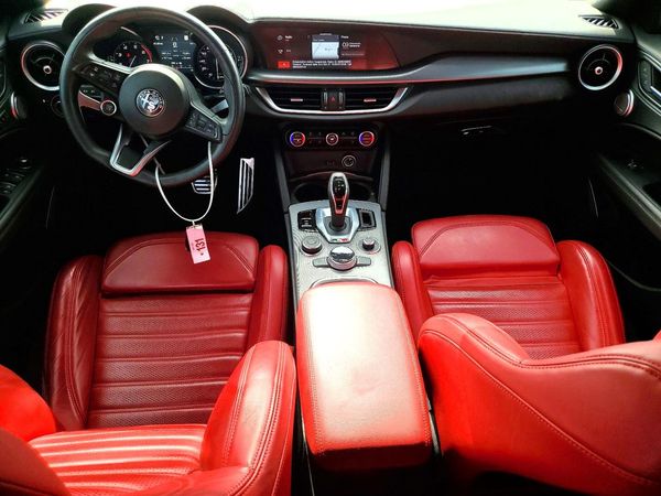 2022 ALFA ROMEO STELVIO