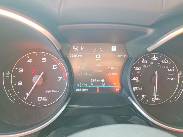 2022 ALFA ROMEO STELVIO