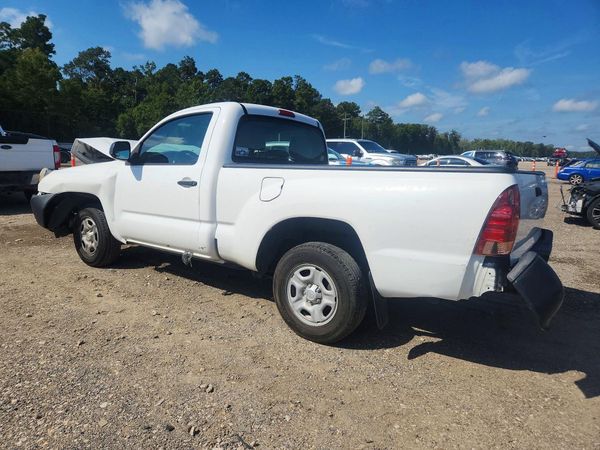 2013 TOYOTA TACOMA Delux